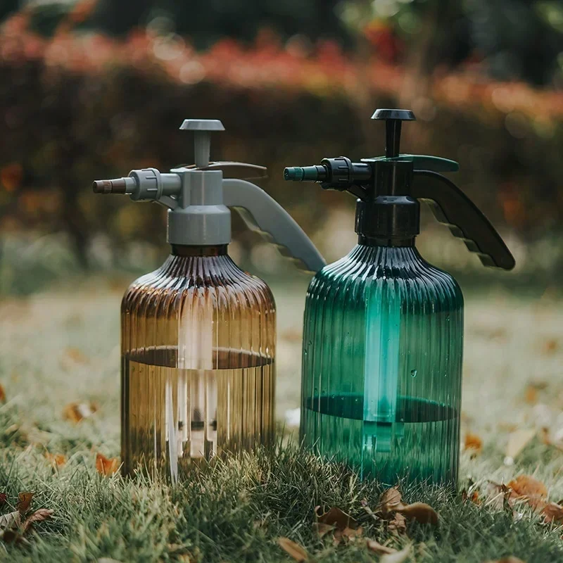 2L Pressurized Spray Bottle - Image 3